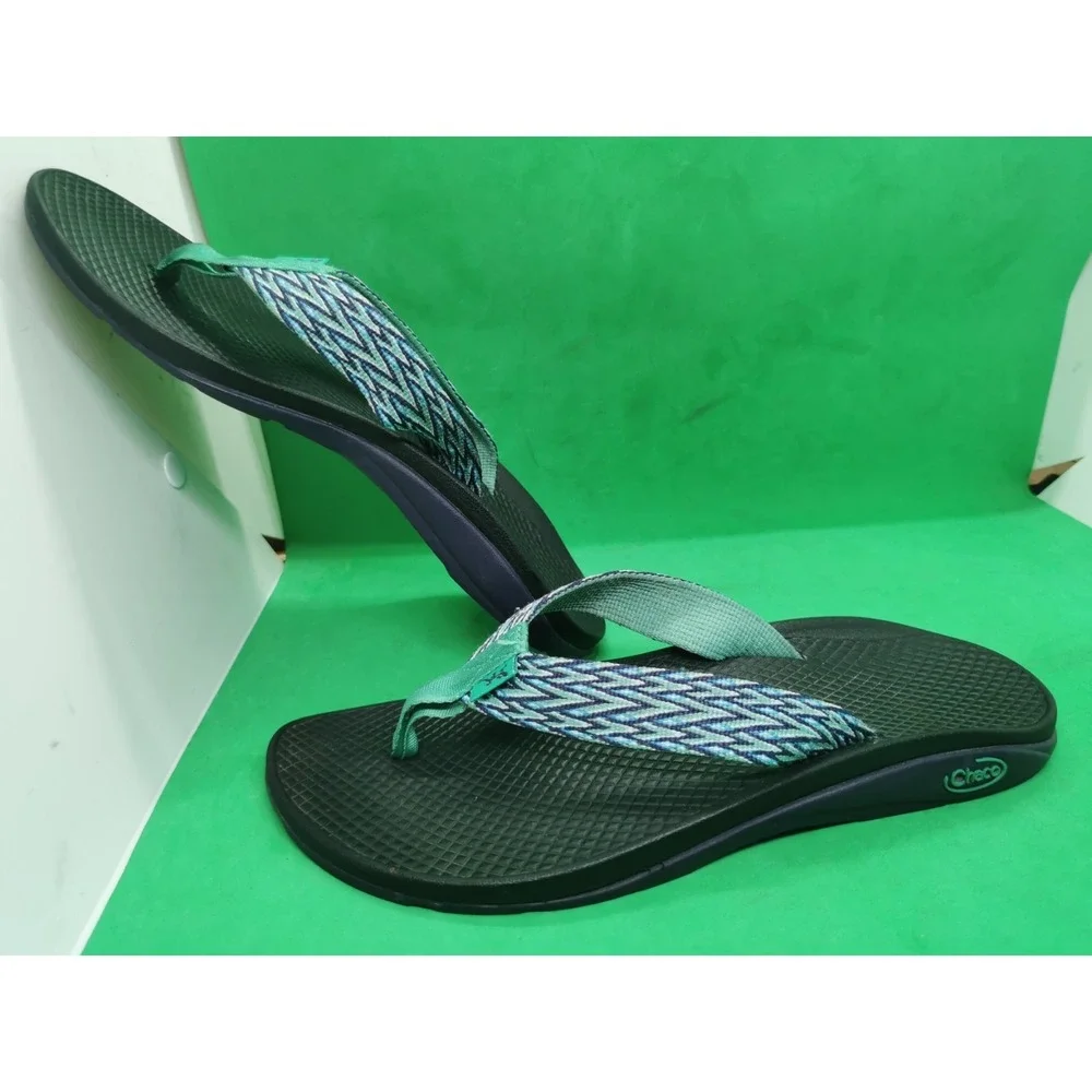 Chaco Thong Sandals Womens Size 8 Slip On Nylon Strap Recreational Beach Slipper